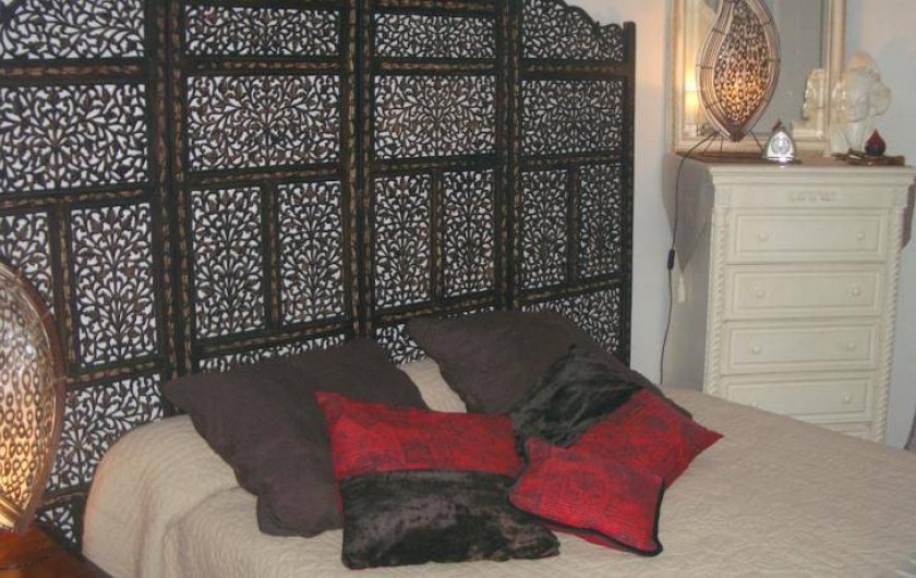 Location de vacances - Chambre d'hôtes à La Croix-en-Touraine - SOLEIL LEVANT 1ère chambre de la suite familiale