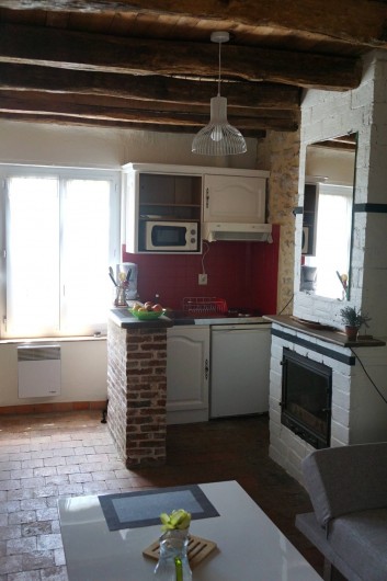 Location de vacances - Chambre d'hôtes à Messas - LE CLOS DE LA VIGNERONNE/ LE GITE_COIN CUISINE - SEJOUR