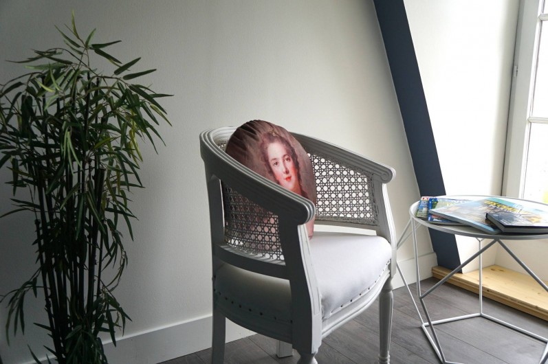 Location de vacances - Chambre d'hôtes à Messas - LE CLOS DE LA VIGNERONNE/PETIT COIN SALON _ ACCES AUX CHAMBRES