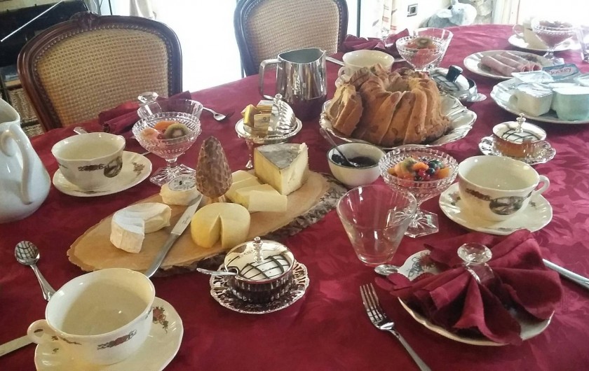 Location de vacances - Gîte à Béziers - Petits déjeuners pour tables d'hôtes ou gîte sur demande