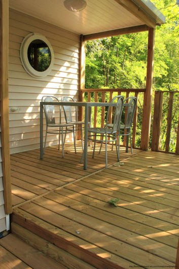 Location de vacances - Camping à Castelbouc - Extérieur mobil home