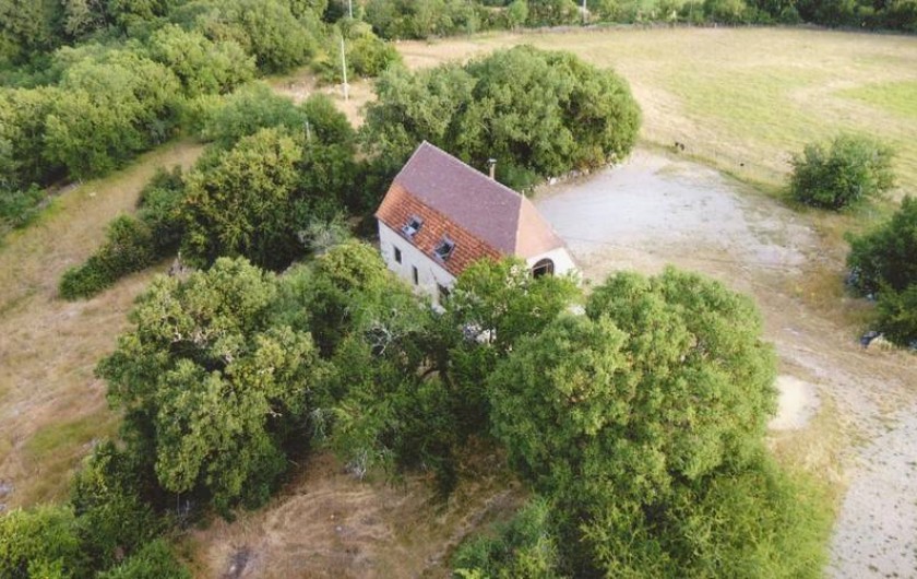 Location de vacances - Gîte à Lentillac-du-Causse - La grange de Pomaret dans son environnement