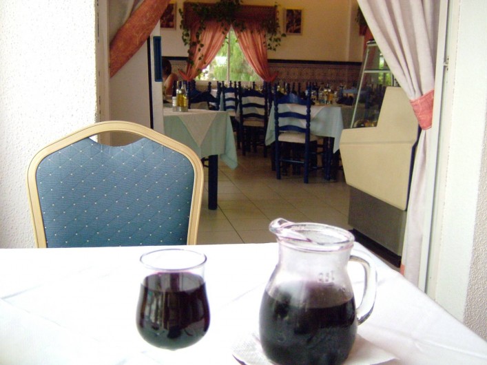 Location de vacances - Appartement à Los Cristianos - Dans le resto sur place