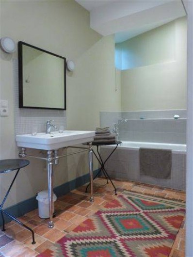 Location de vacances - Chambre d'hôtes à Vauciennes - salle de bain avec douche et baignoire