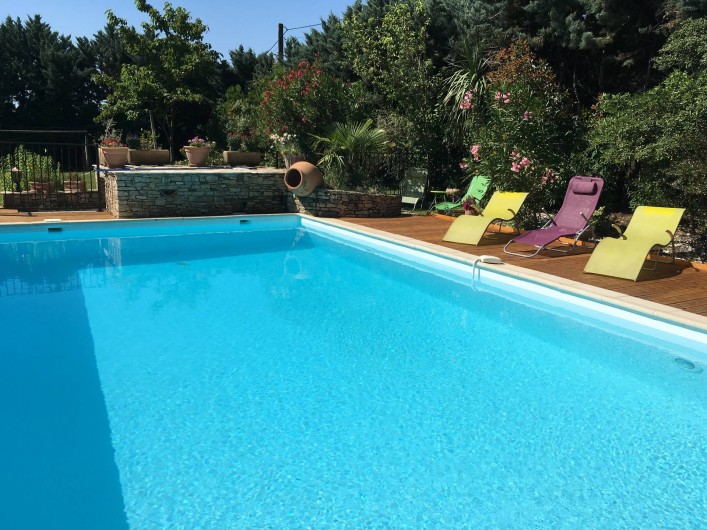 Location de vacances - Villa à Vézénobres - piscine eau adoucie 10,5mx5,50m 90m2 plage bois