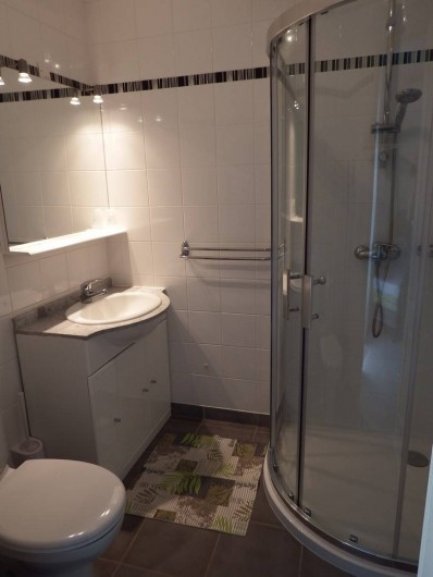 Location de vacances - Chambre d'hôtes à Ortaffa - Salle de bain chambre n°4