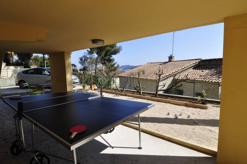 Location de vacances - Villa à Tamaris - Rez de jardin ping pong et terrain de pétanque