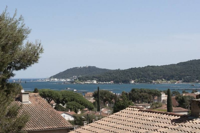 Location de vacances - Villa à Tamaris - Vue sur la rade de Toulon et presqu'île de Saint Mandrier