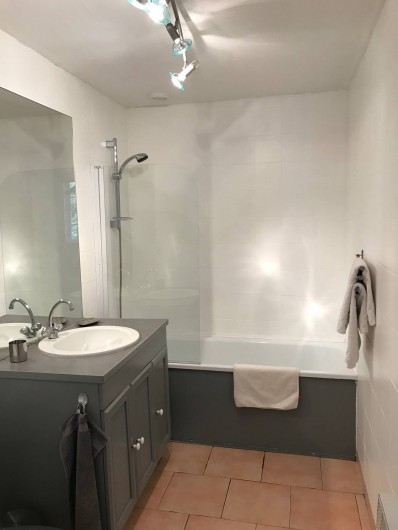 Location de vacances - Maison - Villa à Aix-en-Provence - (Salle de Bain 6m²)