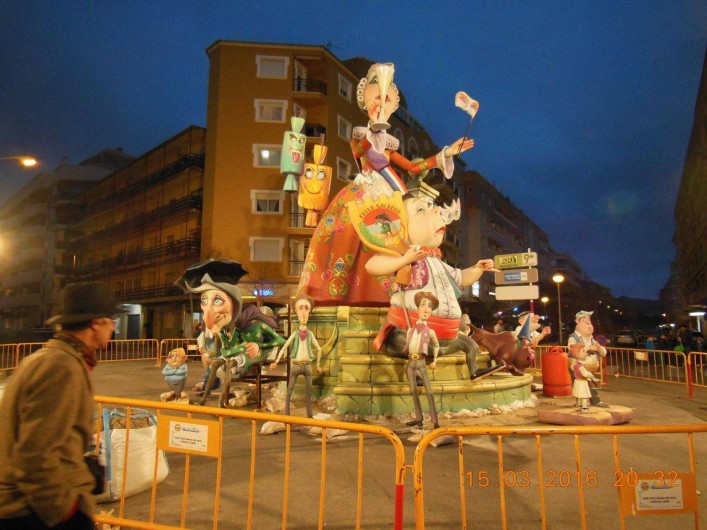 Location de vacances - Appartement à Dénia - "Les fallas"  du 13 au 19 mars Un des "monuments" qui sera brûlé le soir du 19