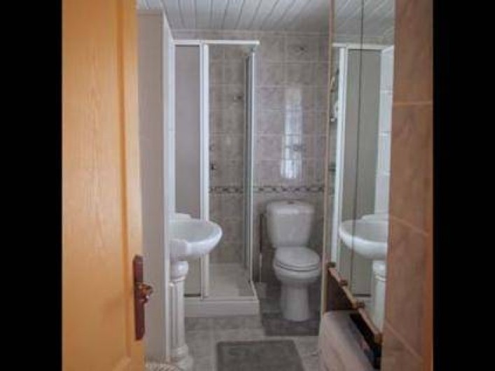 Location de vacances - Gîte à Berville-sur-Mer - salle de bain