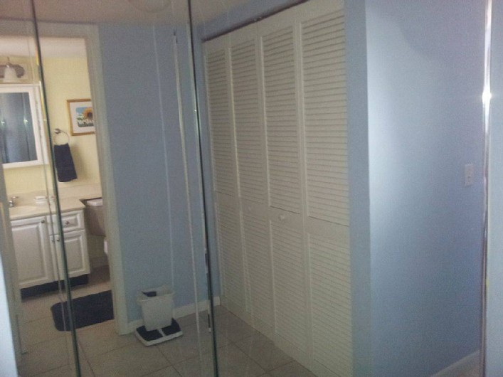 Location de vacances - Appartement à Marco Island - Salle de bain près de la chambre des maîtres