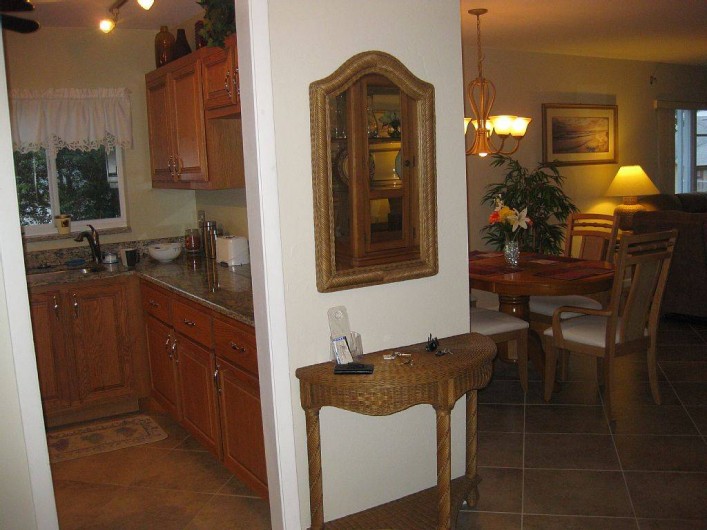 Location de vacances - Appartement à Marco Island - Entrée vers cuisine et salle à manger