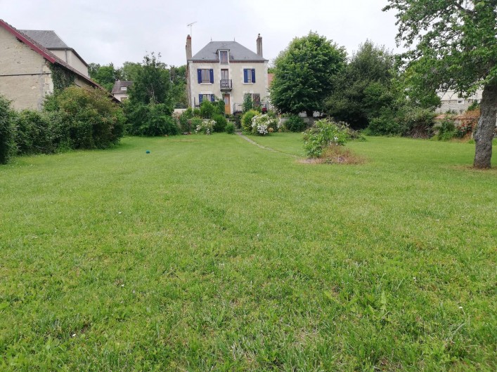 Location de vacances - Gîte à Sury-en-Vaux - Jardin du gîte