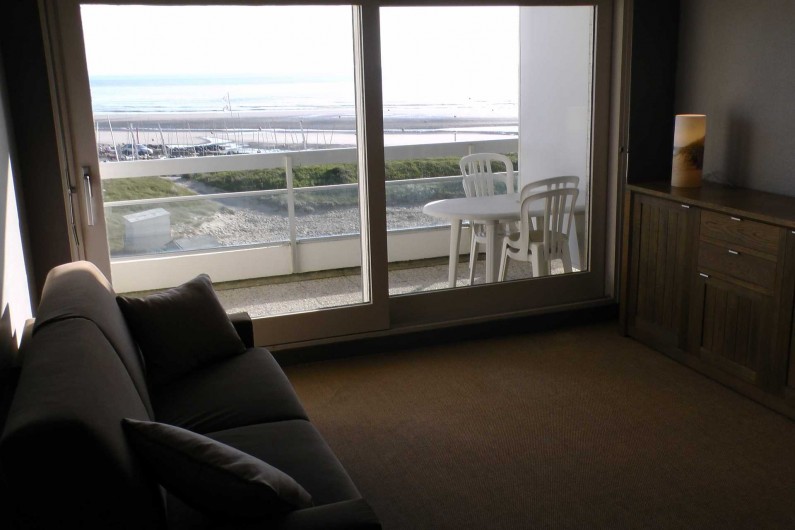 Location de vacances - Studio à Hardelot-Plage - Vue de la pièce de vie depuis la porte du couloir