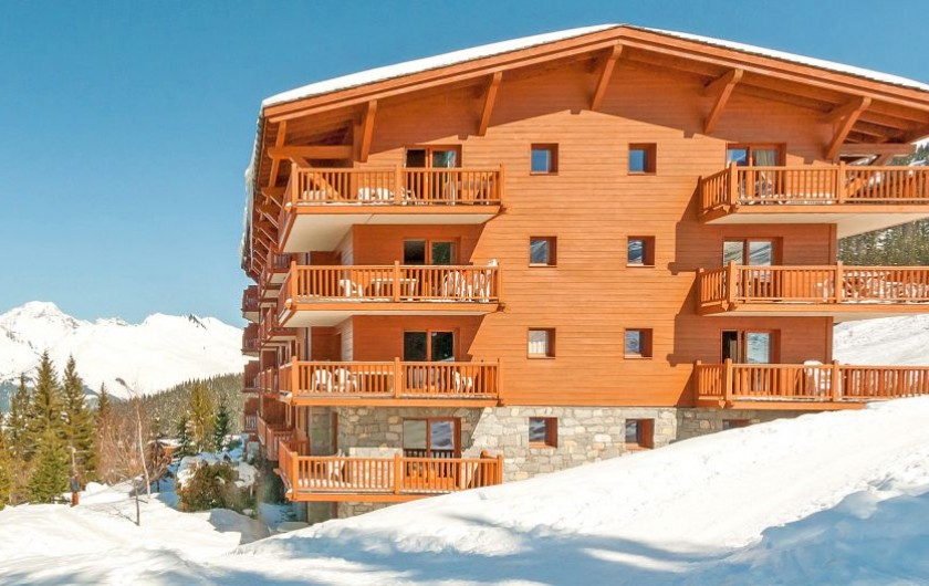 Location de vacances - Appartement à Arc 1800 - L'appartement est dans un superbe immeuble-chalet directement sur les pistes