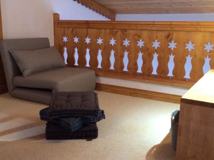 Location de vacances - Appartement à Arc 1800 - Coin télé et PS4 pour les jeux d'enfants au dernier étage