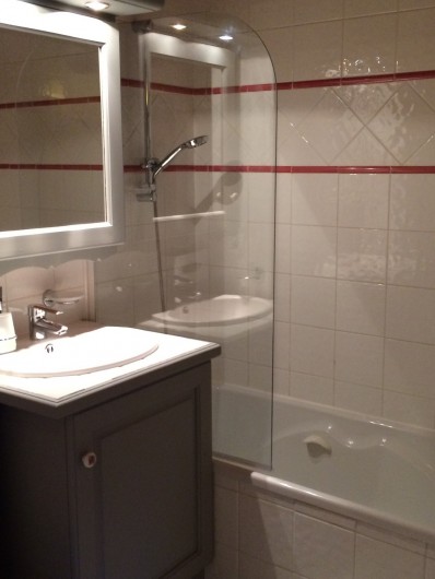 Location de vacances - Appartement à Arc 1800 - Une des 2 salles de bains
