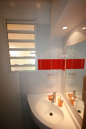Location de vacances - Appartement à Sainte-Anne - Salle de bain
