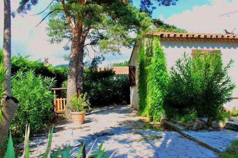 Location de vacances - Villa à Sainte-Maxime - Le jardin