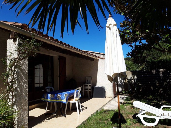 Location de vacances - Villa à Sainte-Maxime - la terrasse