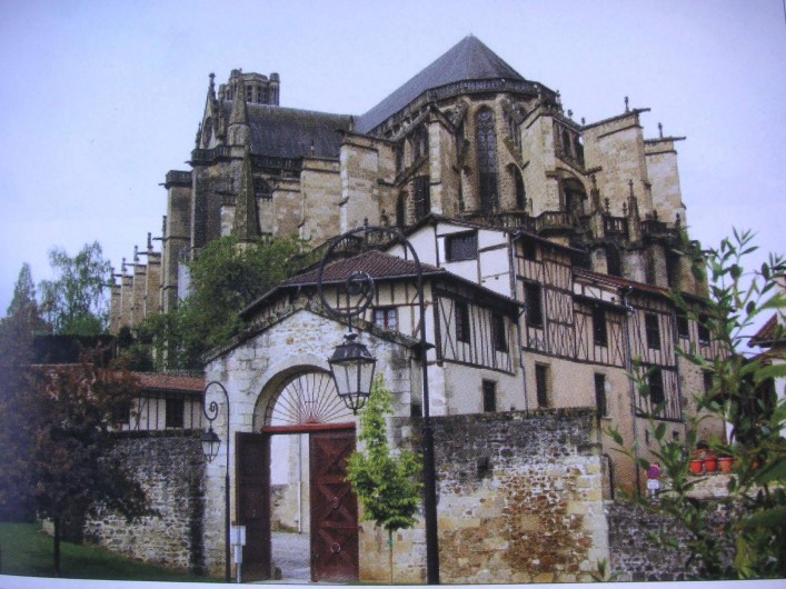 Location de vacances - Appartement à Verneuil-sur-Vienne - Cathédrale de Limoges