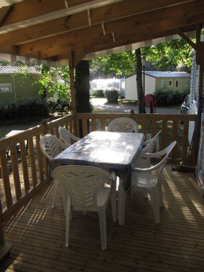 Location de vacances - Bungalow - Mobilhome à Saint-Brevin-les-Pins - Terrasse semi-couverte