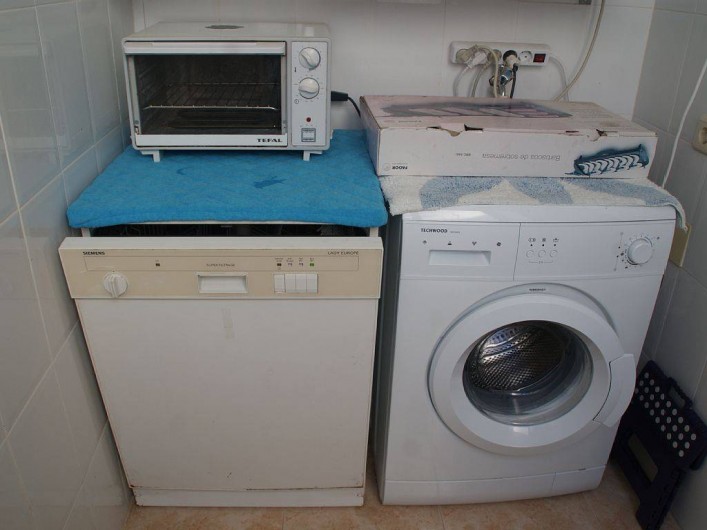 Location de vacances - Appartement à Punta Prima - Lave linge et lave vaisselle