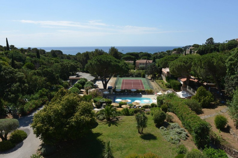 Location de vacances - Chambre d'hôtes à Cavalaire-sur-Mer - 27 chambres avec la vue sur mer