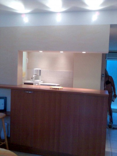 Location de vacances - Studio à Sanary-sur-Mer - Cuisine intégré