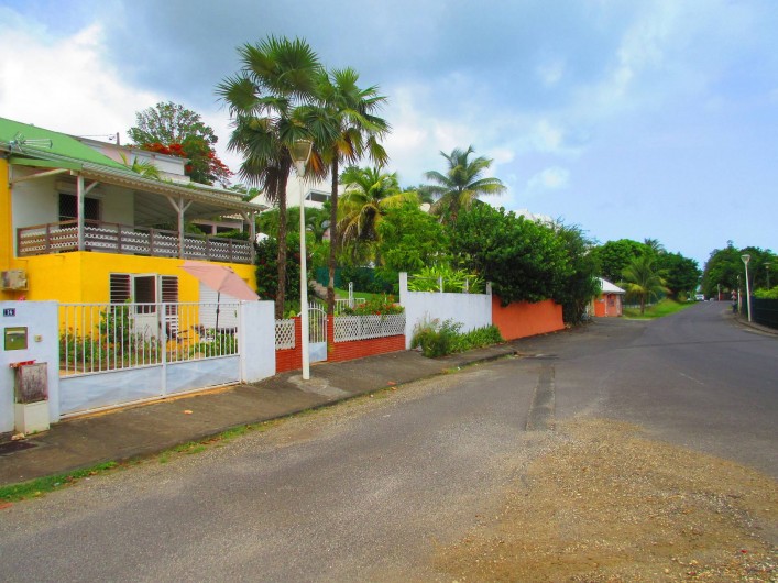 Location de vacances - Studio à Le Gosier - façade