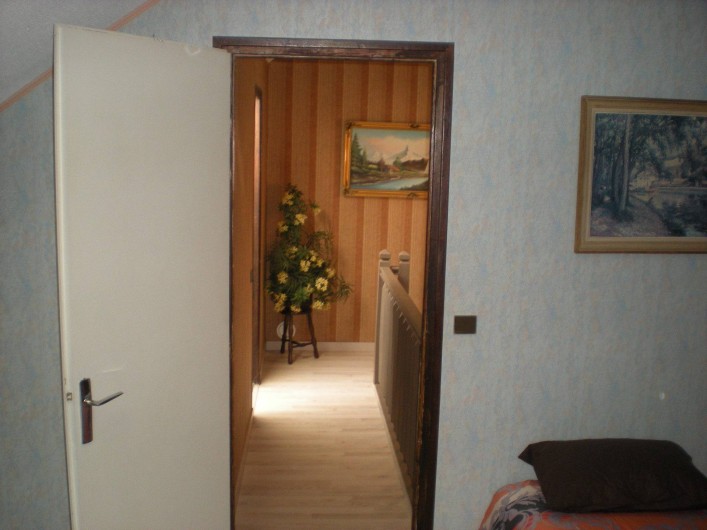 Location de vacances - Gîte à Gap - Couloir d'accès aux chambres