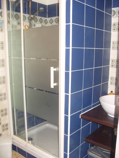 Location de vacances - Maison - Villa à Vers-Pont-du-Gard - salle de bains