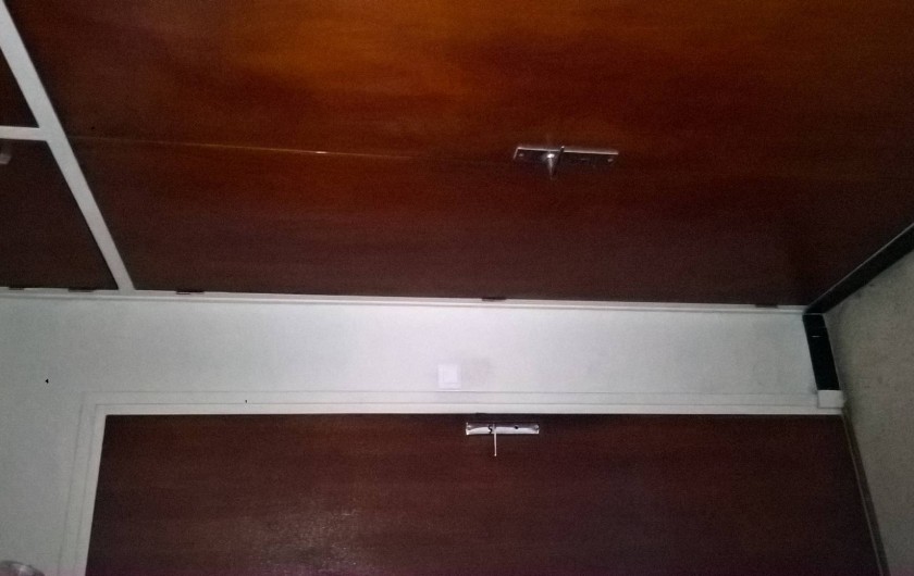 Location de vacances - Appartement à Le Grau-du-Roi - toilettes indépendantes et placard