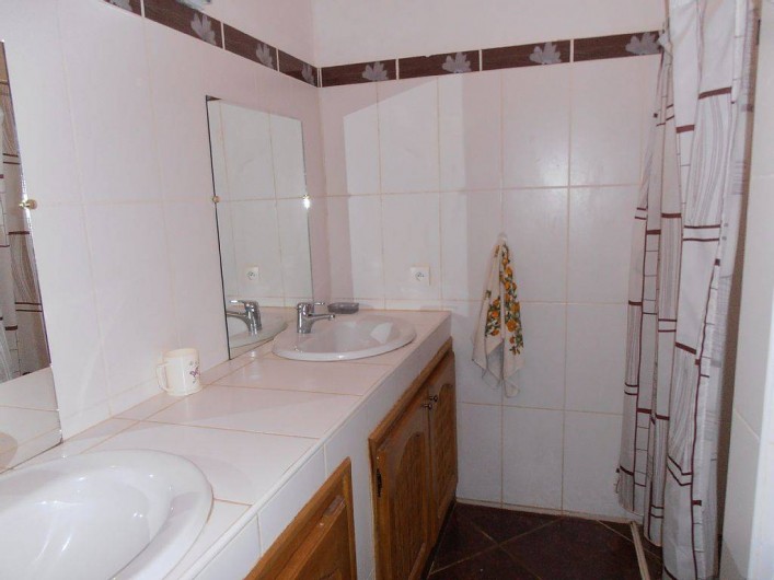 Location de vacances - Villa à Somone - une des 3 salles de bain