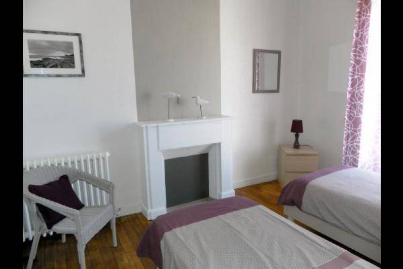 Location de vacances - Chambre d'hôtes à Guilvinec - Chambre Galet 1er étage vue sur rue (très calme)