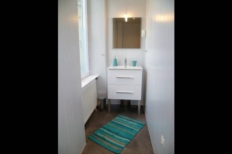 Location de vacances - Chambre d'hôtes à Guilvinec - Salle de douche/wc 1er étage