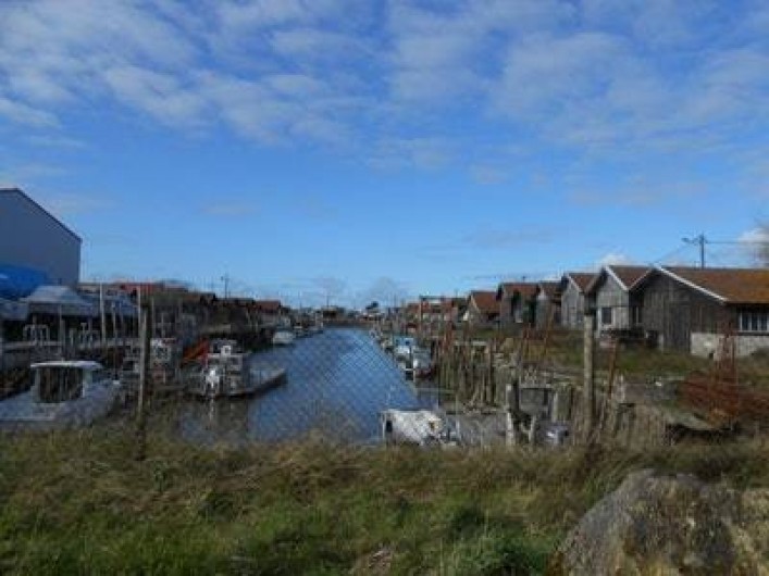 Location de vacances - Villa à Gujan-Mestras - un des 7 ports ostréicoles de Gujan