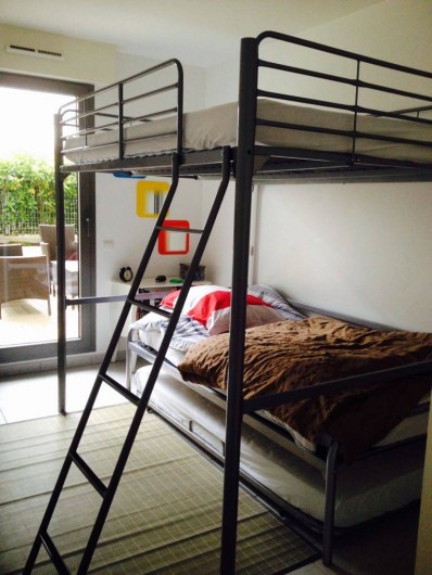 Location de vacances - Appartement à La Ciotat - 2ème chambre avec  3 places de couchages