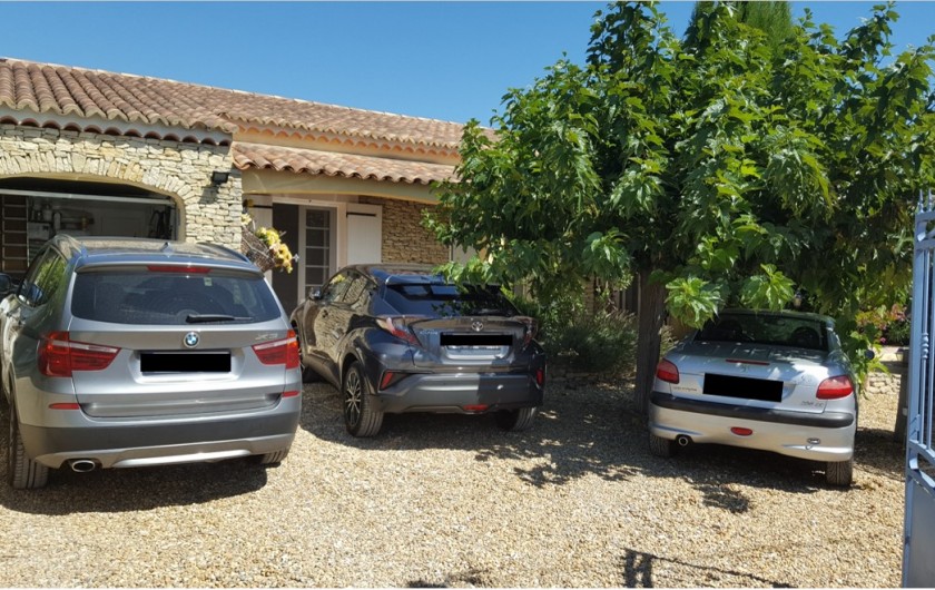 Location de vacances - Villa à Caromb - Entrée - parking privé