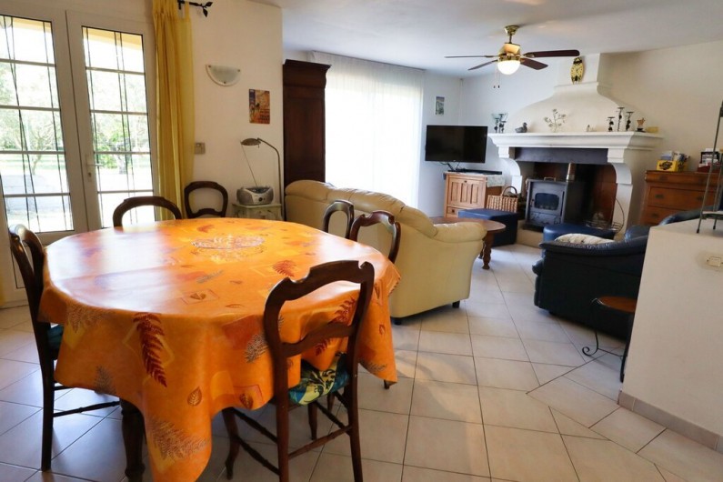 Location de vacances - Villa à Caromb - Salle à manger - salon