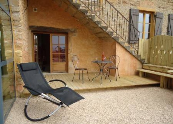 Location de vacances - Chambre d'hôtes à Saint-Laurent-d'Oingt - La terrasse de la chambre "la crèche"