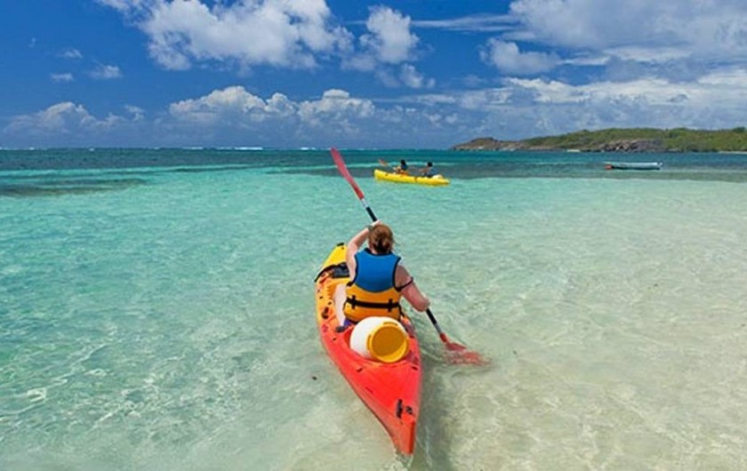 Location de vacances - Studio à Le Robert - Possibilité de location de kayaks, bateaux moteur etc...