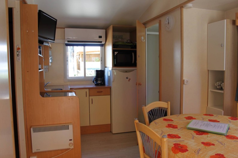 Location de vacances - Bungalow - Mobilhome à Saint-Aygulf - Coin cuisine