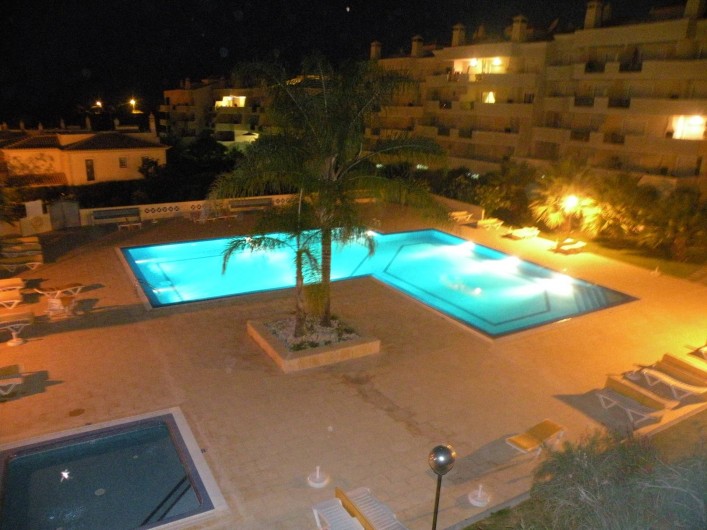 Location de vacances - Appartement à Albufeira - PISCINE ECLAIREE LA NUIT