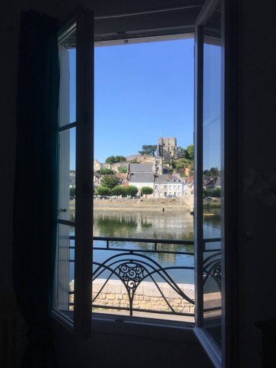 Location de vacances - Gîte à Faverolles-sur-Cher - vue des chambres et du salon séjour