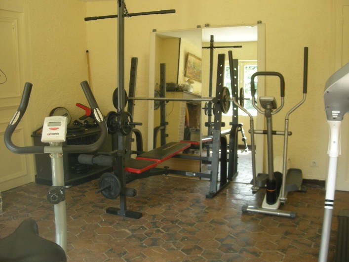 Location de vacances - Château - Manoir à Boissy-lès-Perche - Salle de Sport