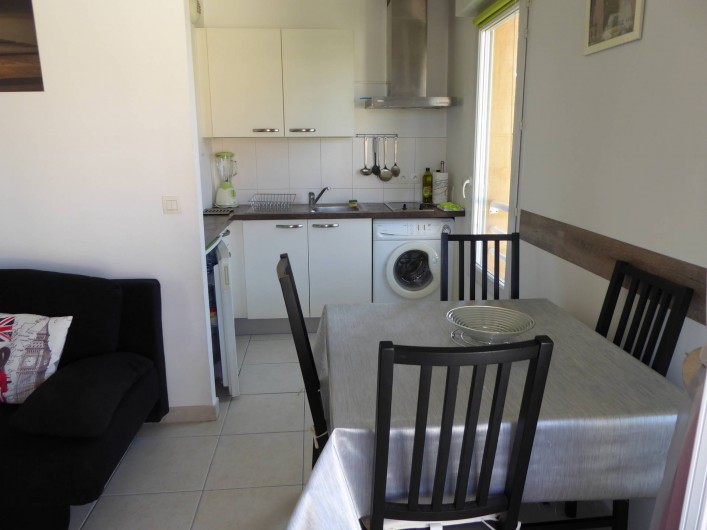 Location de vacances - Appartement à Antibes - Le coin cuisine