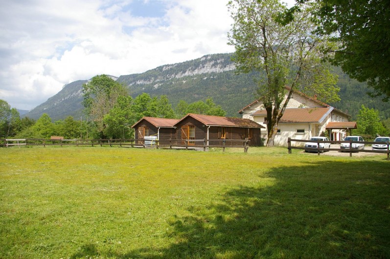 Location de vacances - Gîte à Saint-Julien-en-Vercors - Terrain autour du centre
