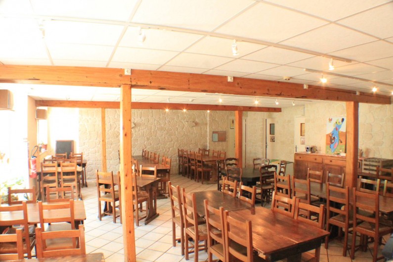 Location de vacances - Gîte à Saint-Julien-en-Vercors - Salle de restauration